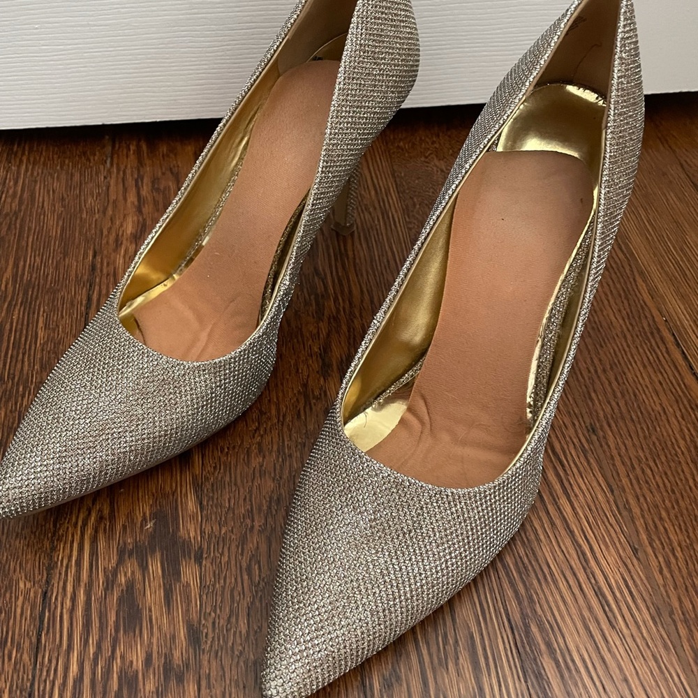 Nine West Gold Sparkle Pumps